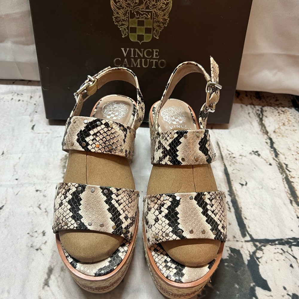 🍉Vince‎ Camuto Women's Snakeskin Tan Sandals